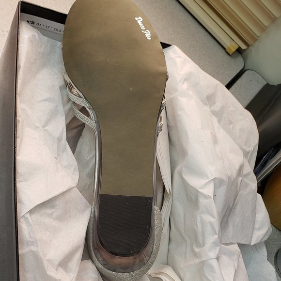 Easy Street Tarrah Evening Sandals, Silver - Picture 4 of 4